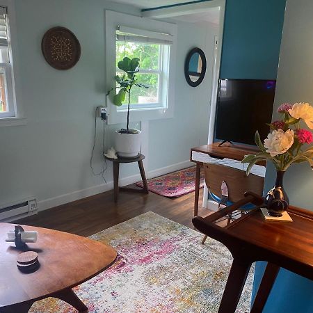 Boho-Chic Studio - Unit 1 Bloomington Exterior photo